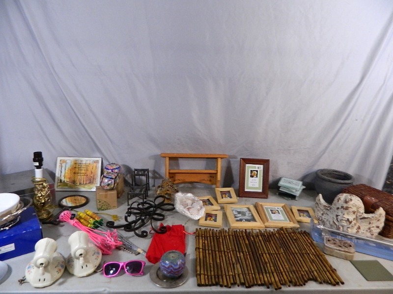 lot 161 image: Home Decor and More