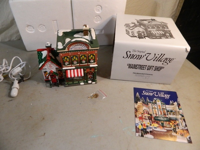 lot 157 image: Dept 56 Main Street Gift Shop