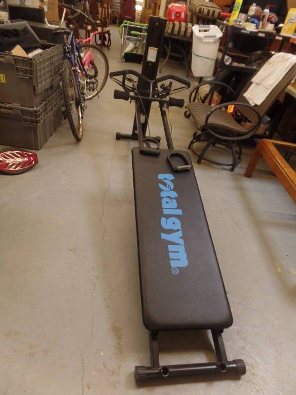 lot 542 image: TOTAL GYM AND DUMBBELL SET