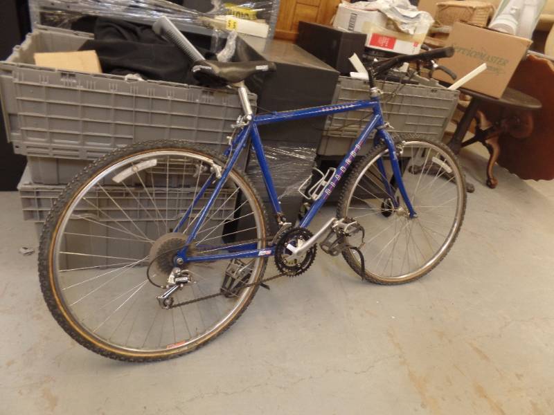 lot 545 image: BIANCHI RACING BIKE