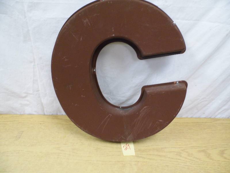 lot 29 image: Letter C