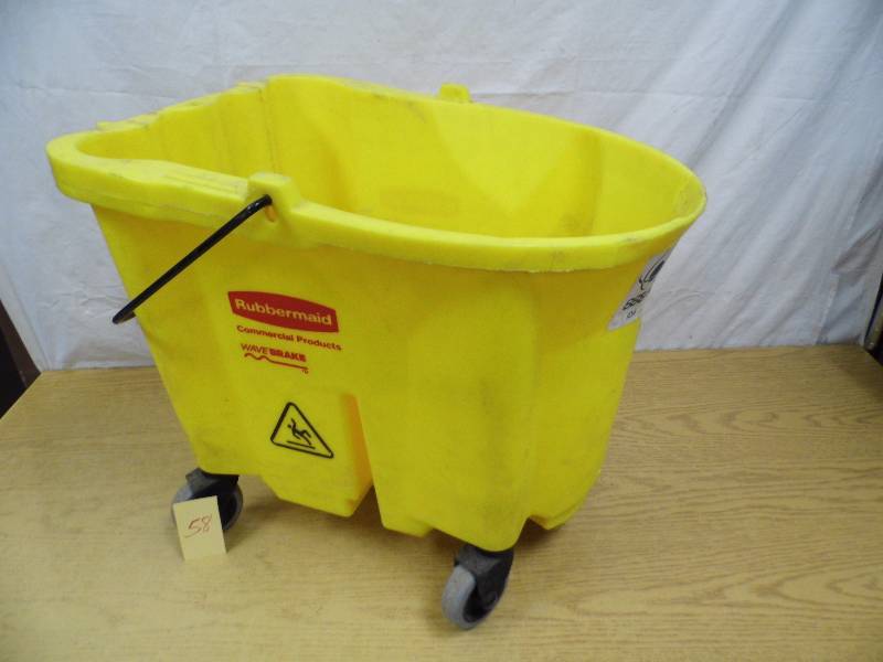 lot 58 image: Rubbermaid Commercial Mop Bucket