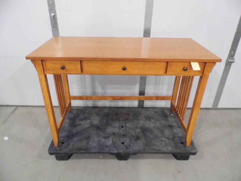 lot 85 image: Library Table  Desk