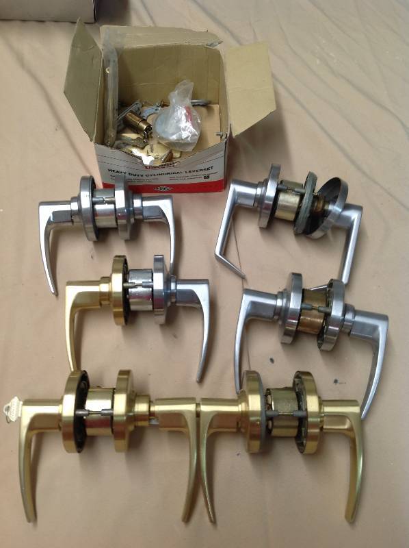 Commercial 6 Entry door and interior door handles