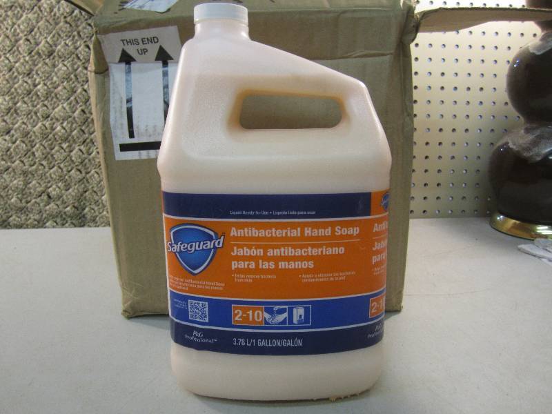 Lot of 4 Antibacterial Hand Soap 1 ...