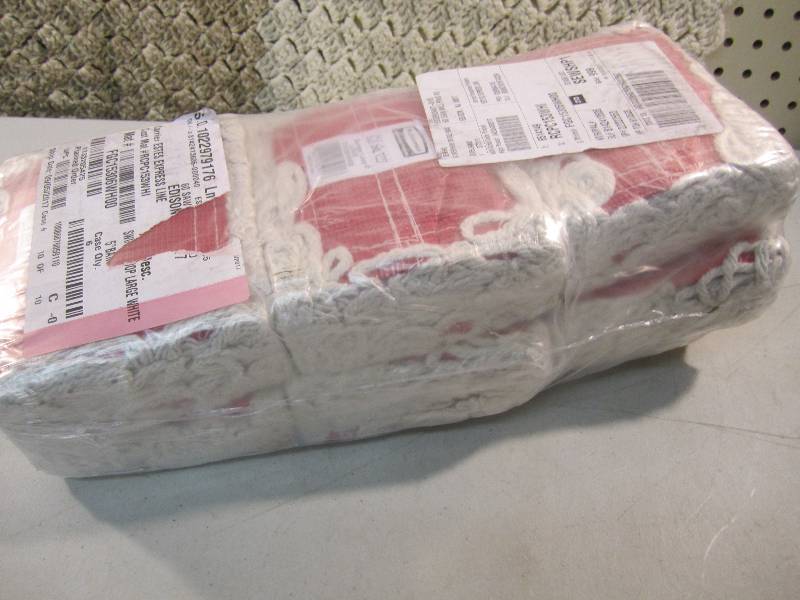 Lot of 6 Rubbermaid Swinger Loop Mo...