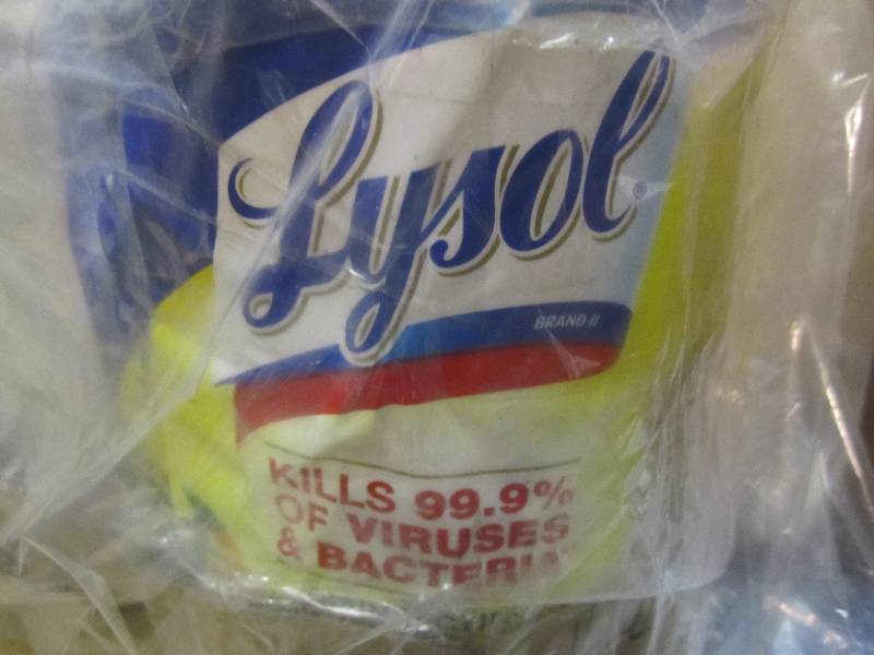 Lot of 6 Lysol Wet Wipes ...