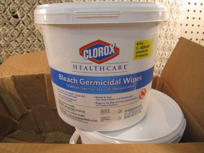 Case of 2 Jumbo Clorox Wet Wipes Ea...