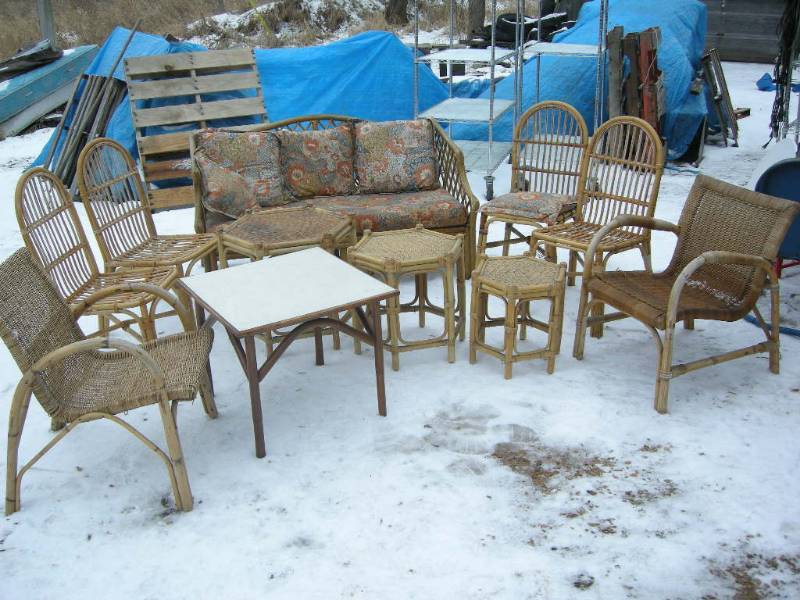 lot 17 image: Group Bamboo Style Furniture