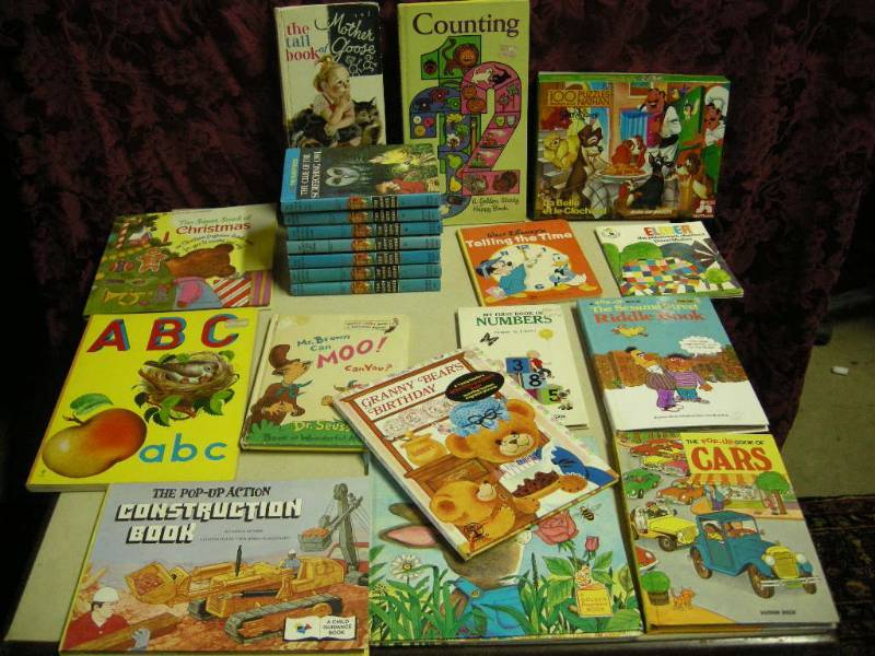 lot 21 image: Vintage Kids Books