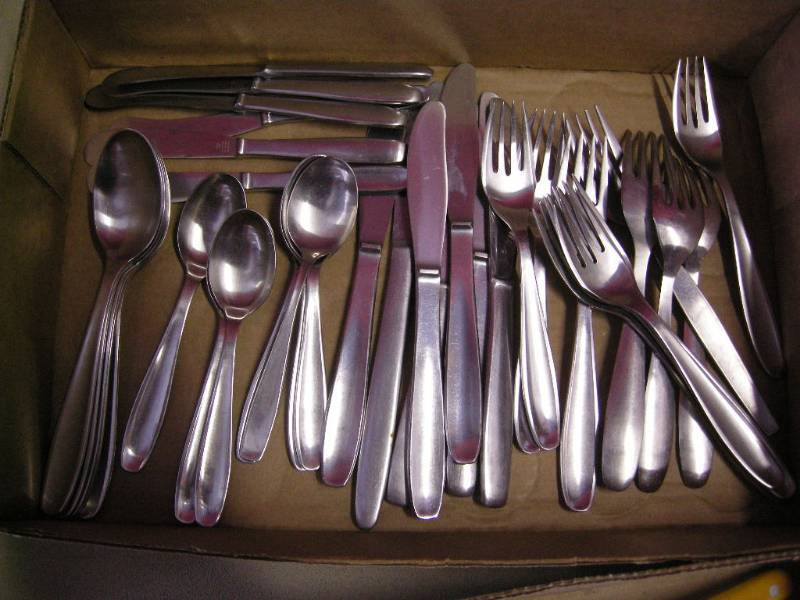 lot 34 image: Vintage Danish Raadvad Silverware