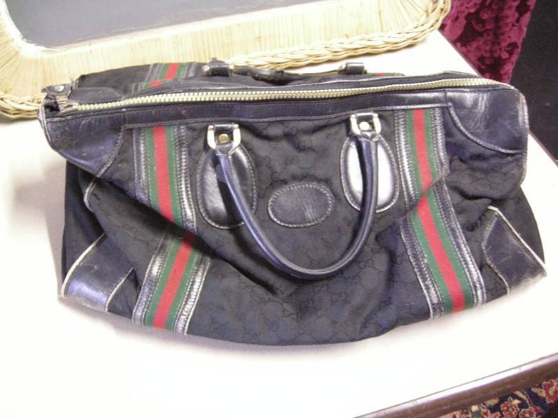 lot 46 image: Gucci Italian Bag