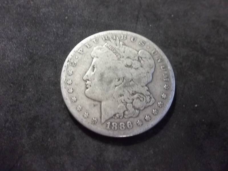 1886 S  Morgan Silver Dollar