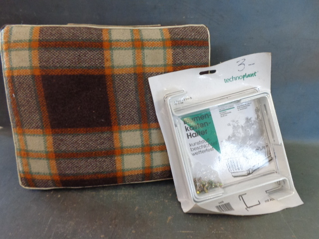 Vintage Blanket set and Brackets