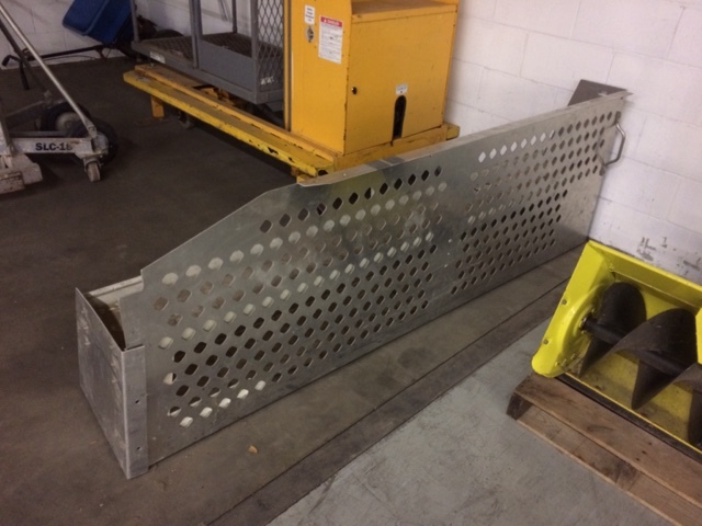 lot 6 image: Stainless Van Shelving