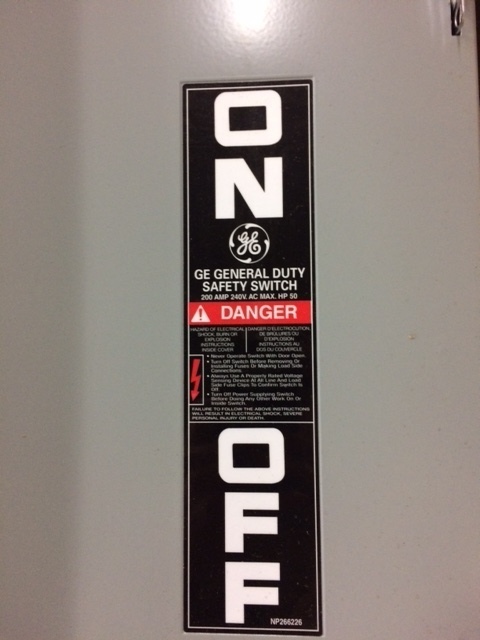 lot 15 image: GE Safety Switch