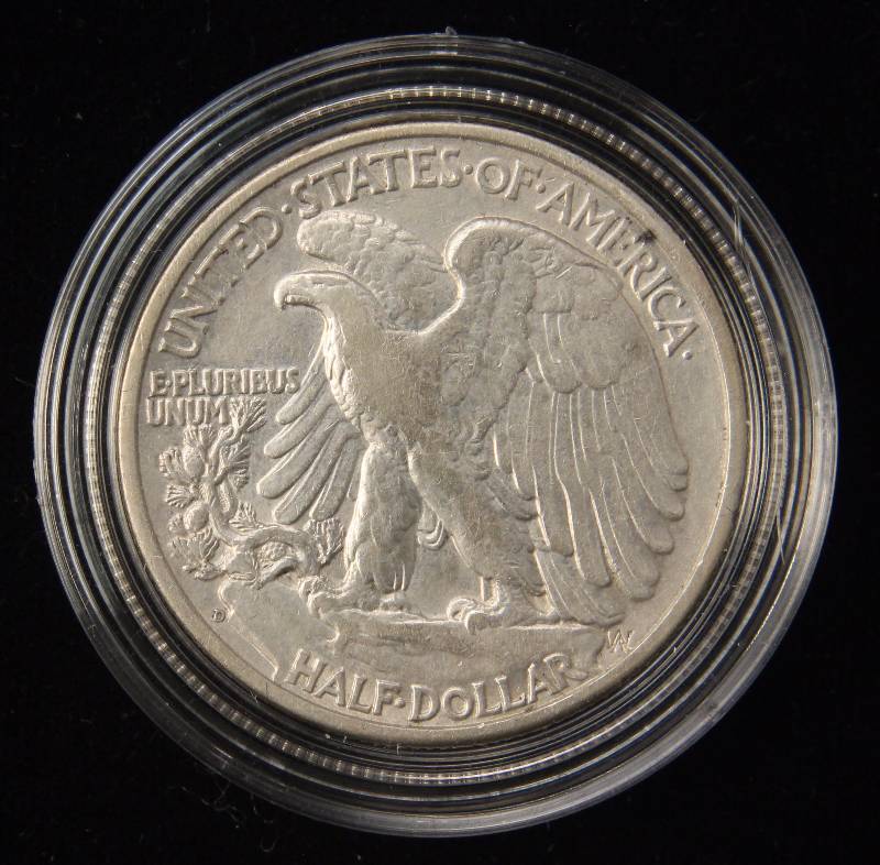 lot 16 image: 1939-D WALKING LIBERTY SILVER HALF DOLLAR IN AIRTITE