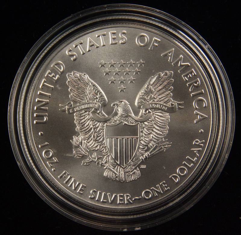 lot 46 image: 2017 AMERICAN SILVER EAGLE 1 TROY OZ. .999 FINE SILVER IN AIRTITE