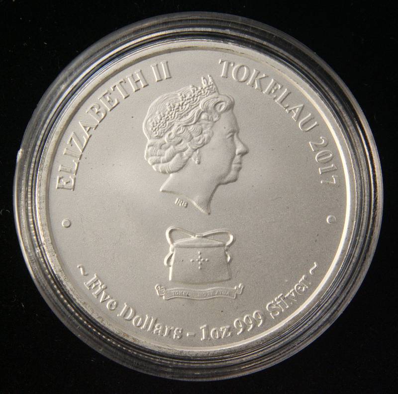 lot 86 image: 1 TROY OZ. .999 FINE SILVER 2017 TOKELAU BARRACUDA