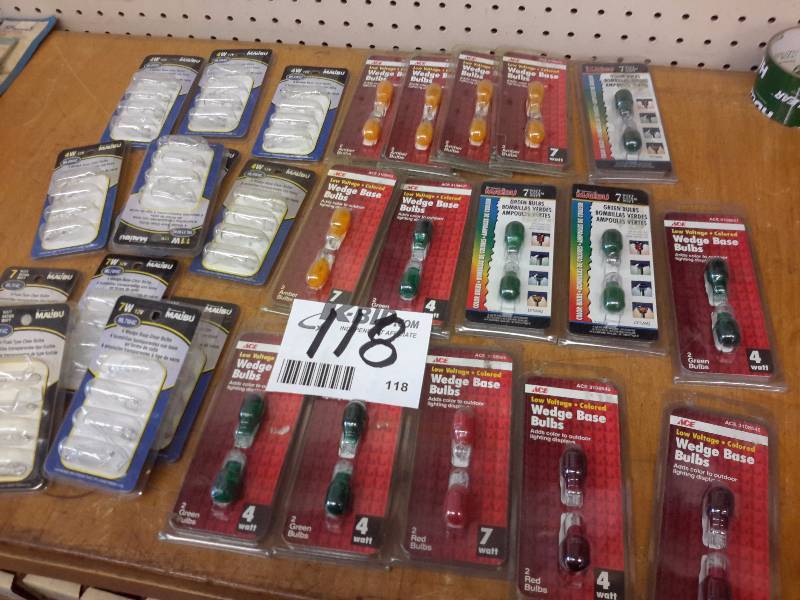 lot 118 image: Lot of misc. Bulbs as pictured
