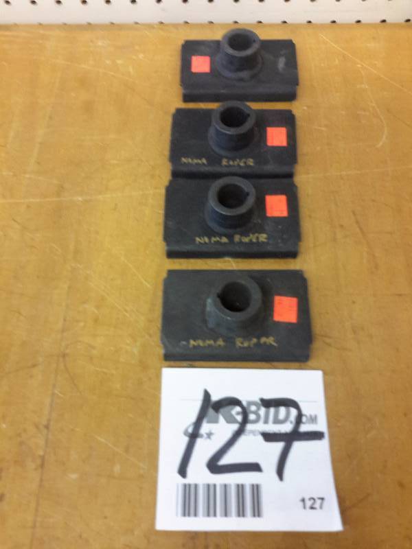lot 127 image: 4  MMA Blade adapters