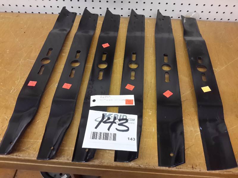 lot 143 image: 6, 22in Universal Mulcher Blades.