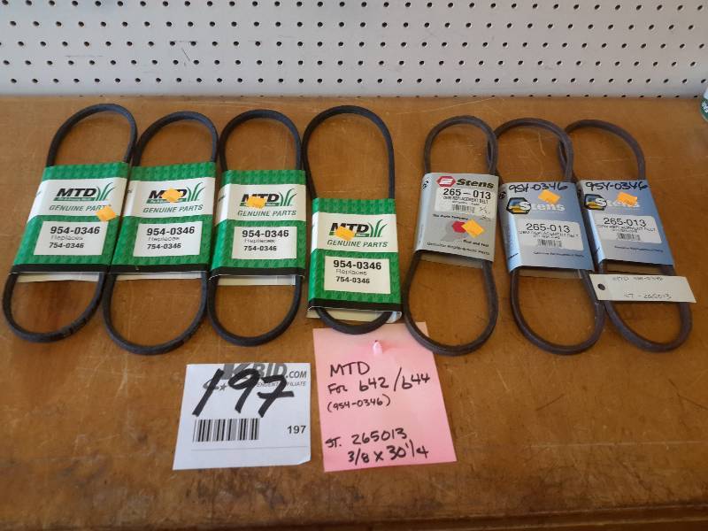 lot 197 image: Lot of Belts as pictured