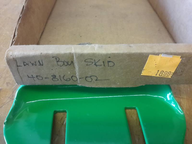 lot 164 image: 4 Lawn Boy Skids