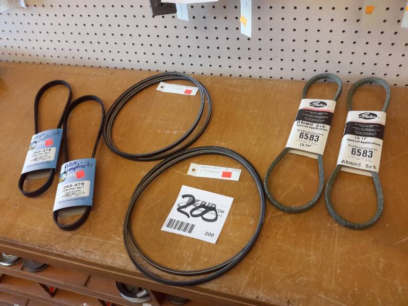 lot 200 image: Lot of Belts as pictured