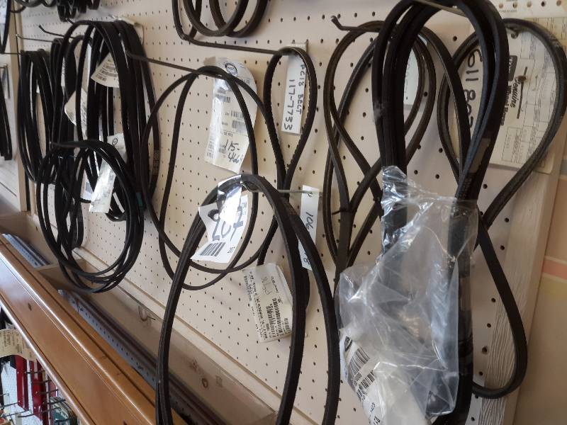 lot 207 image: Lot of Belts as pictured