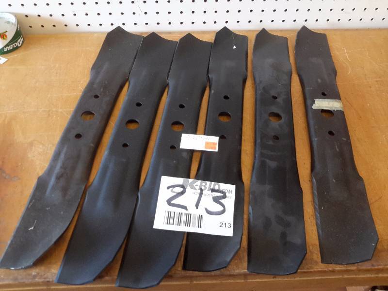 lot 213 image: Lot of 6 mower blades with 1 in hole