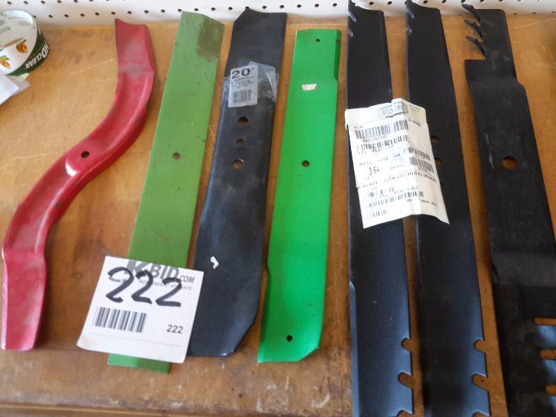 lot 222 image: Misc mower blades and mulcher blades as pictured