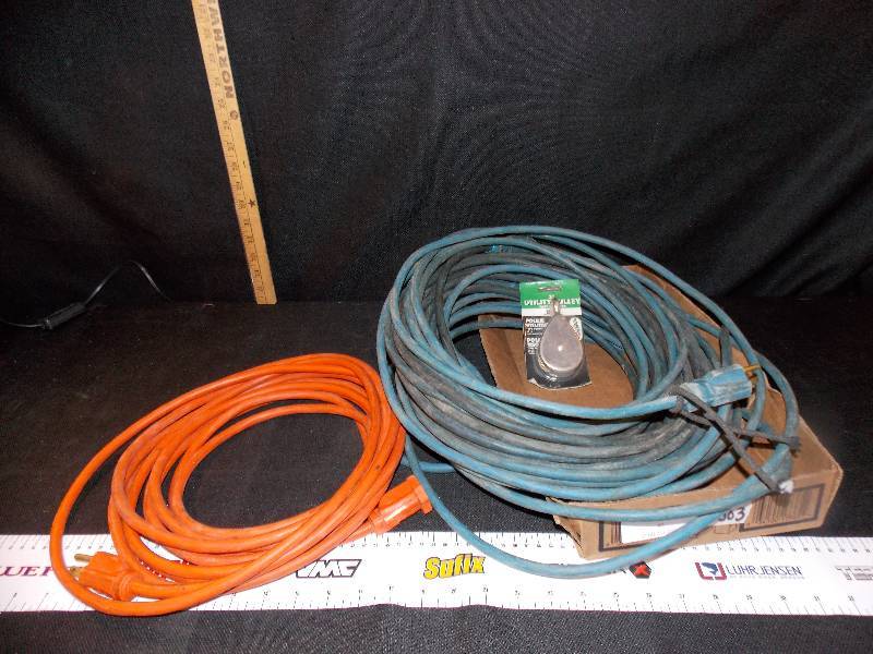 2 extension Cords