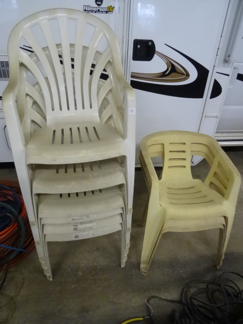 lot 19 image: 9 plastic stacking patio chairs. ...