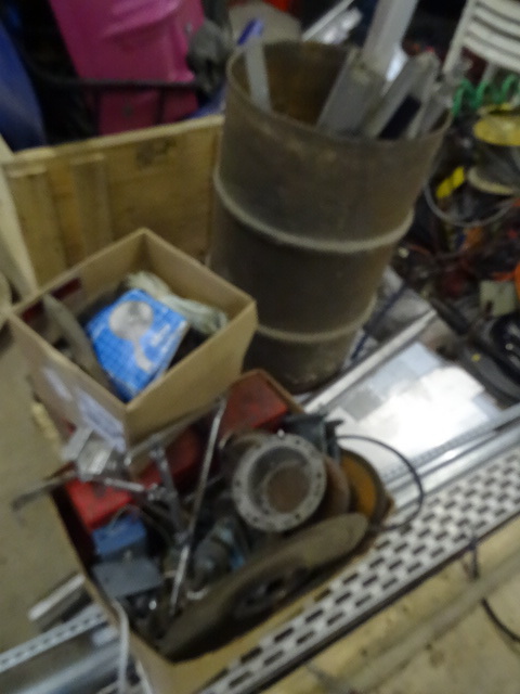 lot 41 image: Pallet of misc aluminum and stainle...