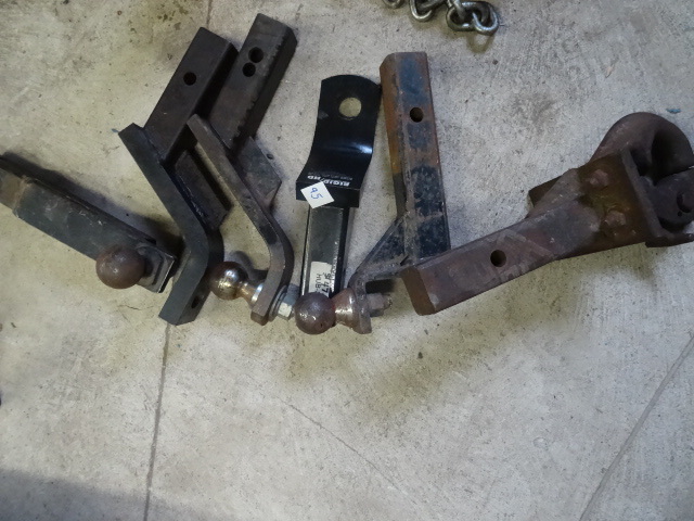 lot 95 image: Misc receiver hitches. ...