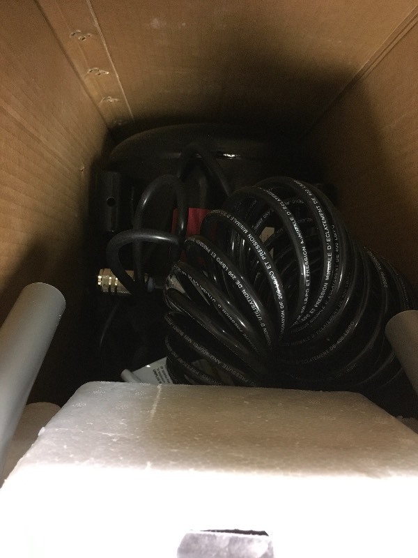 lot 68 image: Husky 8 Gal Oil Free Air Compressor not used