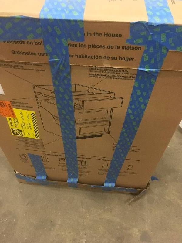 lot 26 image: Hampton Bay 2487088 RSI Home Products Shaker 3-Drawer Base Cabinet, 18 in. - White open box never used
