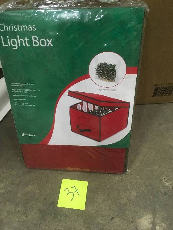 lot 37 image: Christmas Light Box New