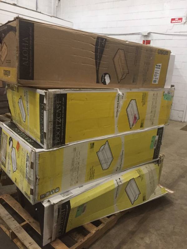 lot 60 image: Lot of 4 Bootz Industries Aloha 5 ft. Drain Soaking Tub in White 3 left hand and 1 right hand open box never used