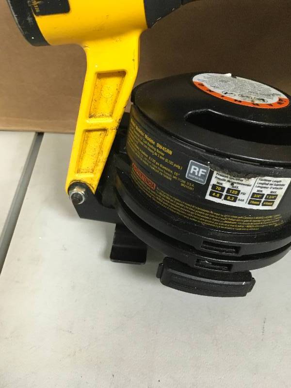 DeWalt DW45RN Next Generation 15 Degree 1-34 in. Pneumatic Coil Roofing Nailer in working conditions