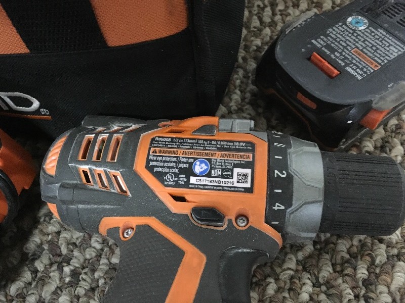 Ridgid 18-Volt Cordless Lithium-Ion 5-Tool Combo Kit wDrill, Impact Driver, Circular Saw, Reciprocating Saw 2 batteries and charger used in good working condition