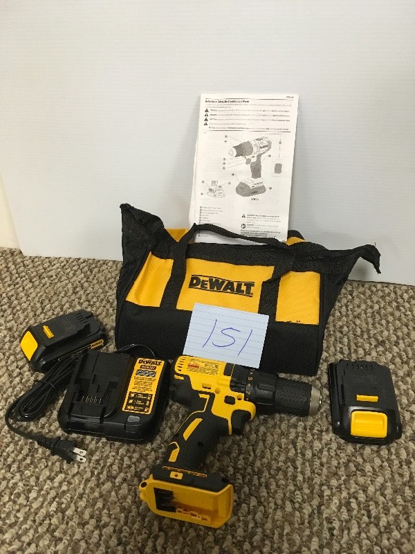 Dewalt 20-Volt MAX Lithium-Ion Cordless Brushless Compact Drill Driver with (2) Batteries 1.3Ah, Charger and Bag not used