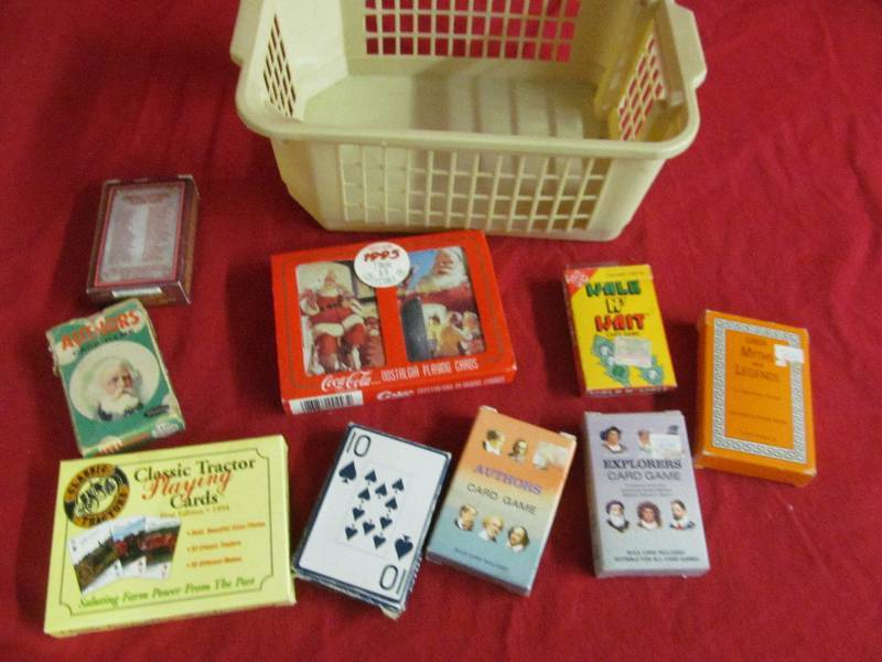 lot 29 image: card games