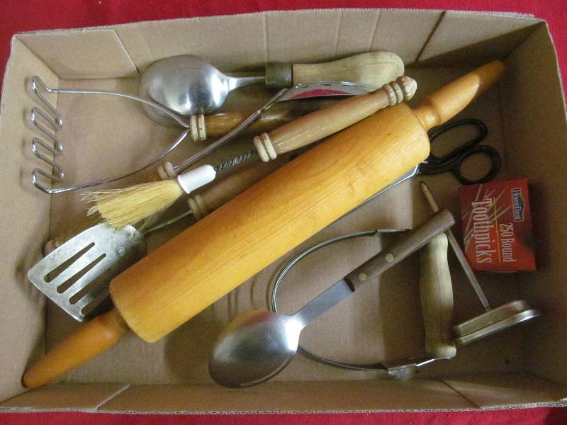 lot 43 image: vintage kitchen utensils