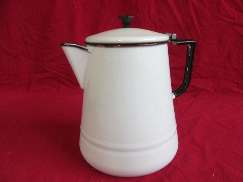lot 50 image: enamel coffee pot