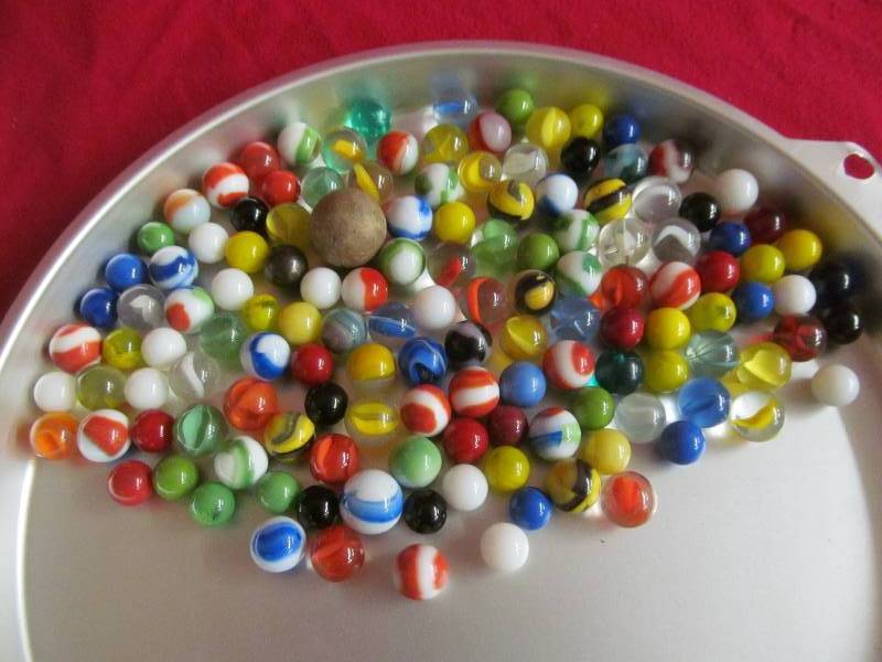 lot 60 image: vintage marbles