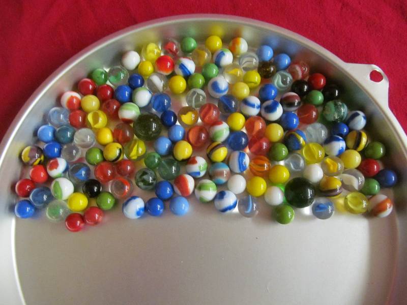 lot 61 image: vintage marbles