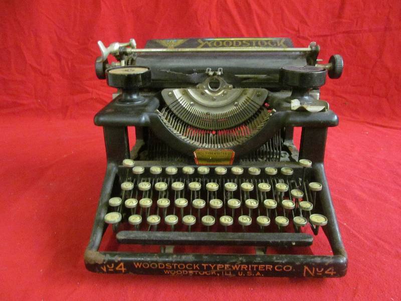 lot 88 image: Antique Woodstock Typewriter