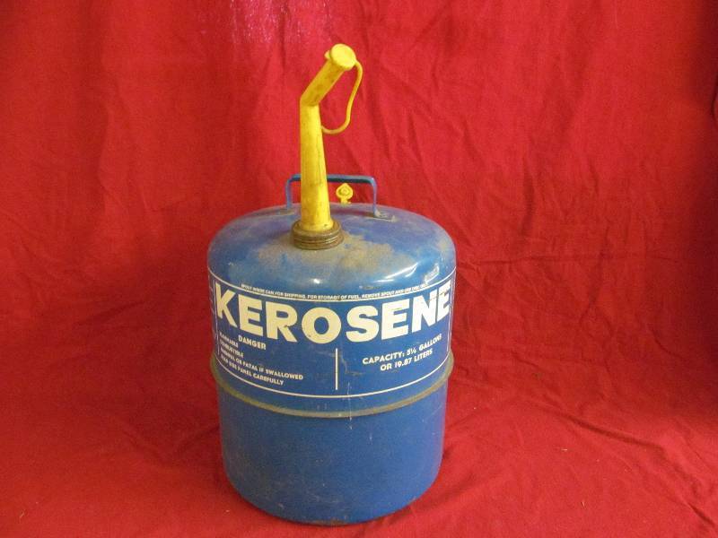 lot 92 image: kerosene can